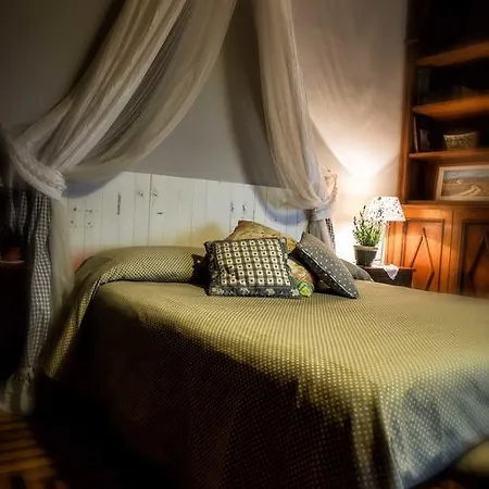 Al Pino Bed & Breakfast *