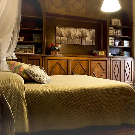 Al Pino Bed & Breakfast Grottaferrata