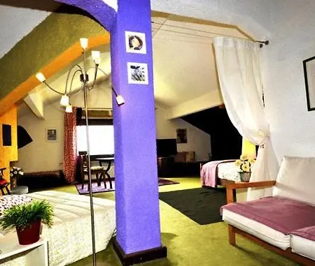 Al Pino Bed & Breakfast