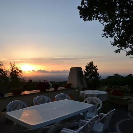 Al Pino Bed & Breakfast